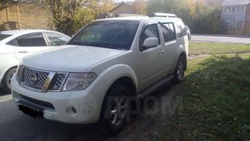 SUV   Nissan Pathfinder 2011 , 1600000 , -