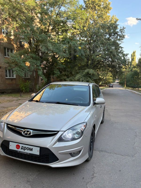  Hyundai i30 2011 , 600000 , 