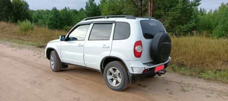 SUV   Chevrolet Niva 2020 , 800000 , 