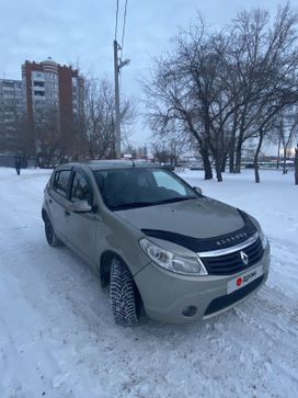  Renault Sandero 2011 , 500000 , 