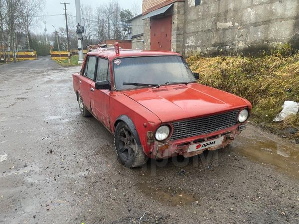   2101 1981 , 120000 , 