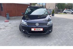    Volkswagen Touran 2014 , 999000 , 