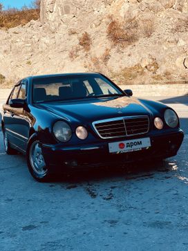  Mercedes-Benz E-Class 2000 , 550000 , 