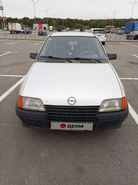  Opel Kadett 1985 , 240000 , 