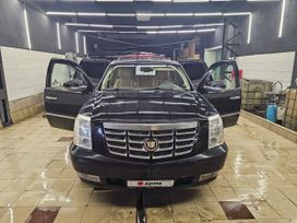 SUV   Cadillac Escalade 2011 , 1700000 , 