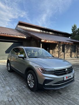 SUV   Volkswagen Tiguan 2021 , 2350000 , 
