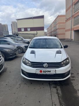  Volkswagen Polo 2015 , 500000 , 