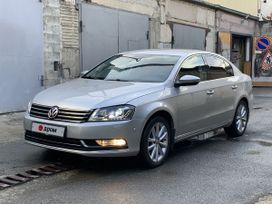  Volkswagen Passat 2011 , 1100000 , 