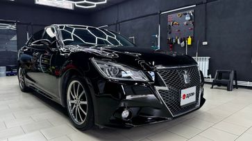  Toyota Crown 2014 , 2350000 , 