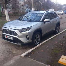 SUV   Toyota RAV4 2019 , 3100000 , 