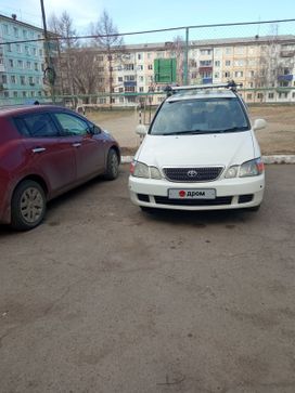    Toyota Gaia 2001 , 673000 , -