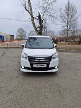    Toyota Noah 2014 , 1600000 , 