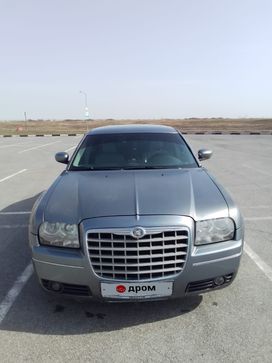  Chrysler 300C 2005 , 950000 , 