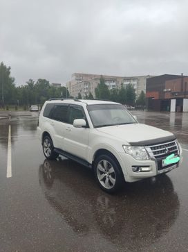 SUV   Mitsubishi Pajero 2015 , 3000000 , 
