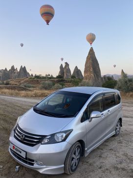    Honda Freed 2010 , 1100000 , 