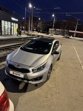  3  Kia ProCeed 2013 , 890000 , 