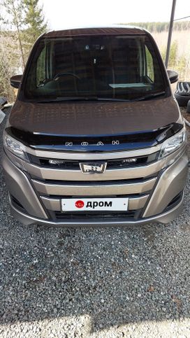    Toyota Noah 2018 , 2500000 , 