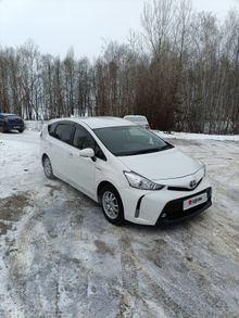  Prius Alpha, 2015