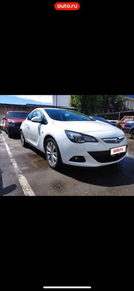  3  Opel Astra GTC 2014 , 1120000 , 