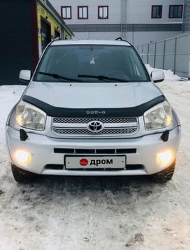 SUV   Toyota RAV4 2004 , 870000 , 