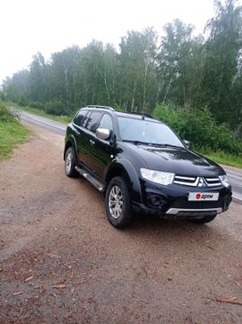 SUV   Mitsubishi Pajero Sport 2015 , 1800000 , 
