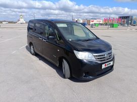    Nissan Serena 2013 , 1390000 , 