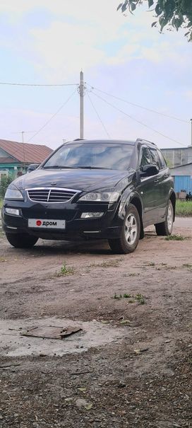 SUV   SsangYong Kyron 2010 , 700000 , 