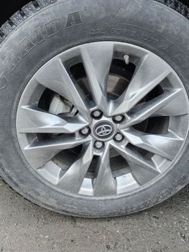 SUV   Toyota Wildlander 2021 , 1950000 , 