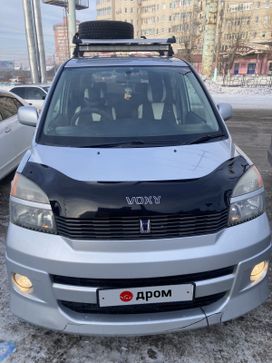    Toyota Voxy 2003 , 980000 , 