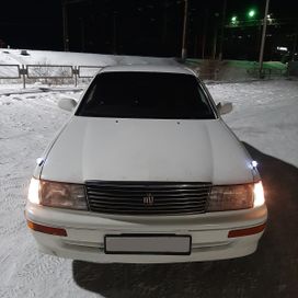  Toyota Crown 1995 , 275000 , 