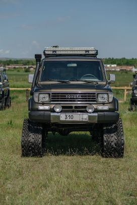 SUV   Toyota Land Cruiser 1993 , 5550000 , 