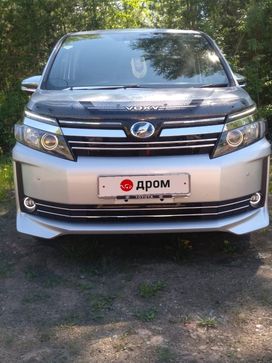    Toyota Voxy 2016 , 2000000 , 