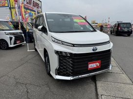    Toyota Voxy 2022 , 2780000 , 