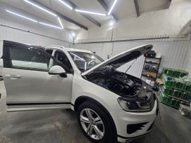 SUV   Volkswagen Touareg 2017 , 3500000 , 
