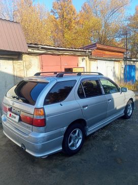  Nissan R'nessa 1999 , 200000 , 