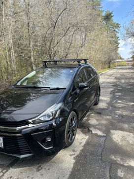 Prius Alpha, 2016