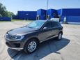SUV   Volkswagen Touareg 2015 , 4200000 , 