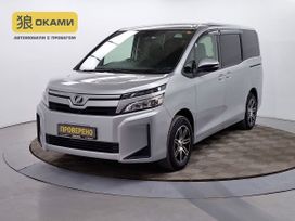    Toyota Voxy 2018 , 2129000 , 