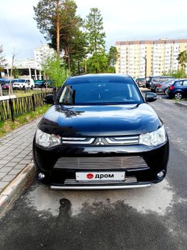 SUV   Mitsubishi Outlander 2012 , 1470000 , 