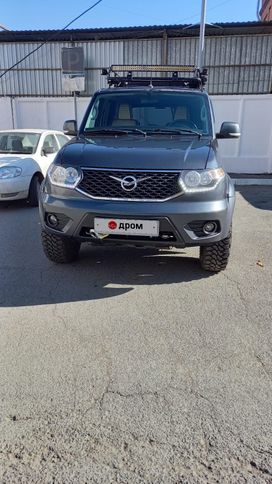 SUV     2021 , 2500000 , 