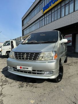   Toyota Grand Hiace 2000 , 740000 , 