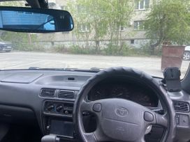  3  Toyota Corolla II 1997 , 350000 , 
