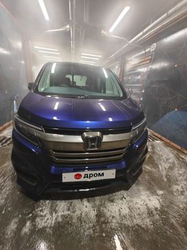    Honda Stepwgn 2017 , 2310000 , 