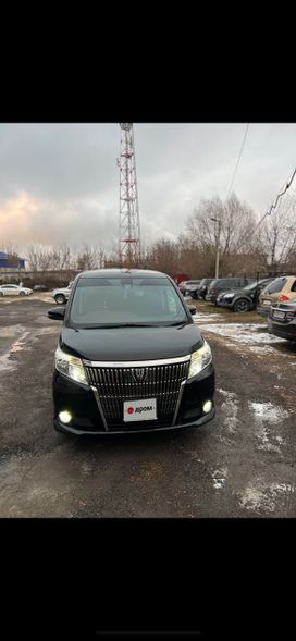    Toyota Esquire 2016 , 2500000 , 