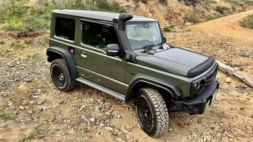  3  Suzuki Jimny Sierra 2023 , 2330000 , 
