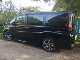    Honda Stepwgn 2016 , 1888000 , 