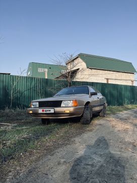  Audi 100 1987 , 240000 , 