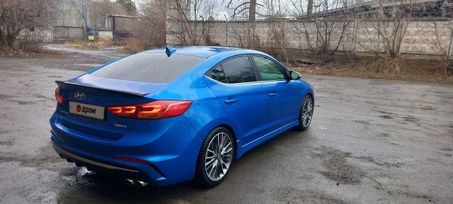 Седан Hyundai Elantra 2017 года, 1850000 рублей, Екатеринбург