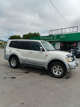 SUV   Mitsubishi Pajero 2000 , 950000 , --