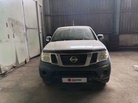  Nissan Navara 2010 , 850000 , 